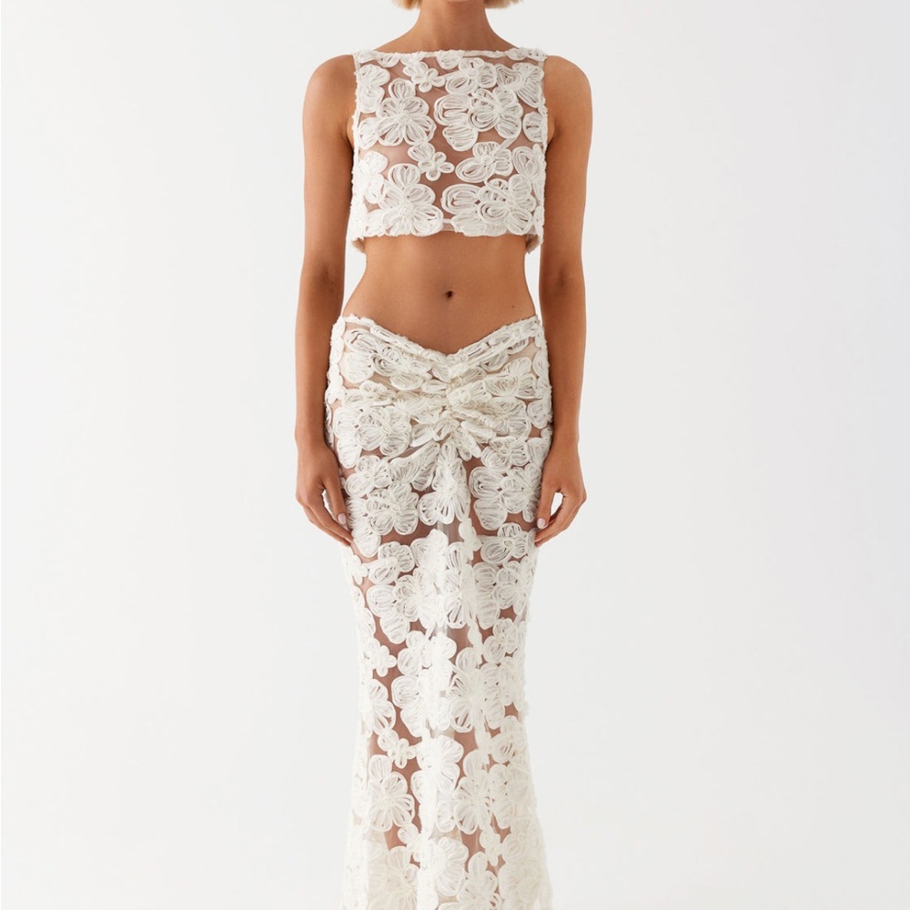 Peppermayo Ivory Set